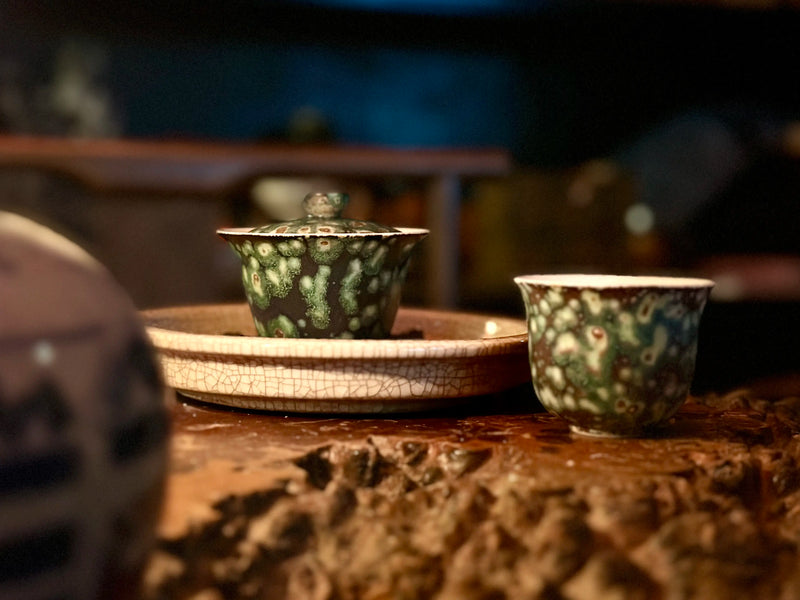 Glazara Elemental Gaiwan Ercai style brewing on tea tray