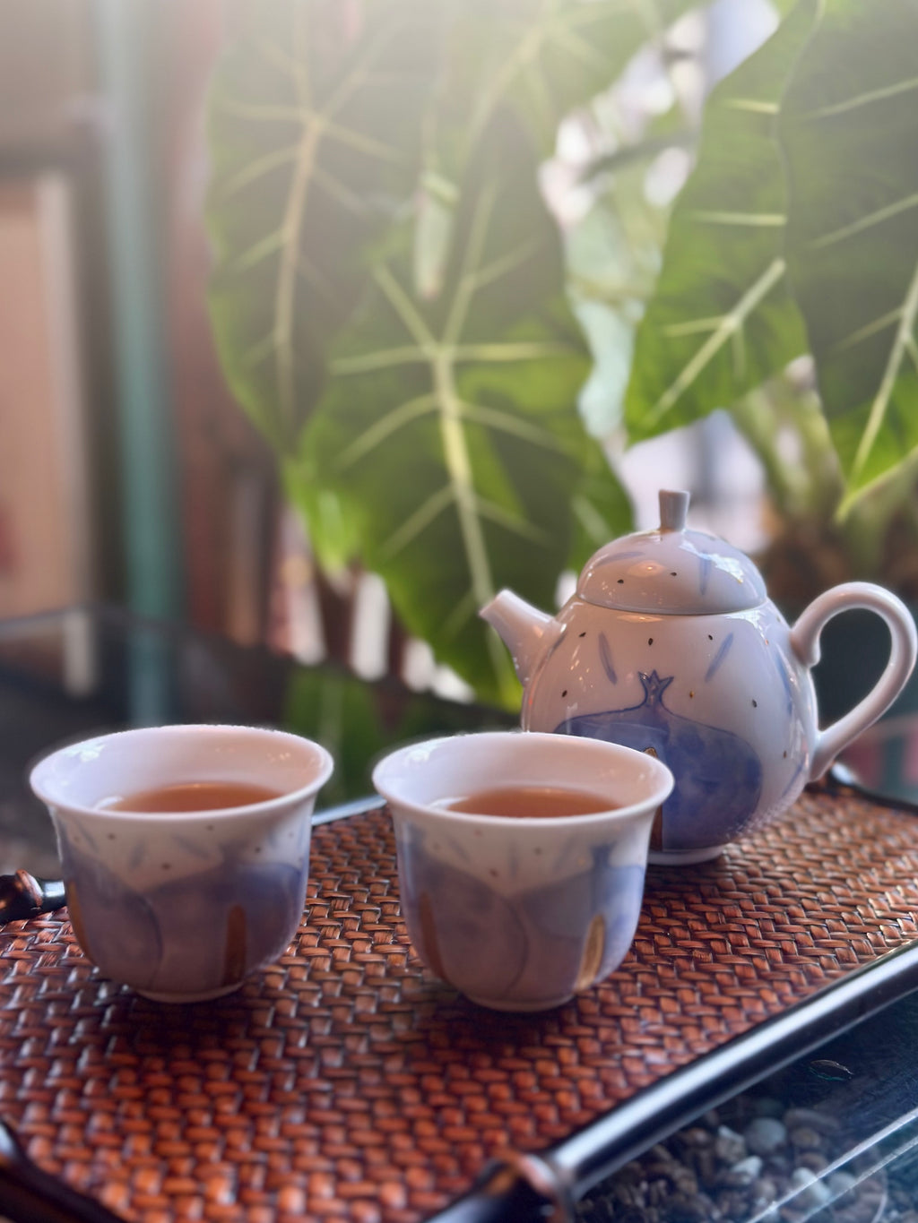 Pomegranate Gold-Painted Teapot Celestial Blue