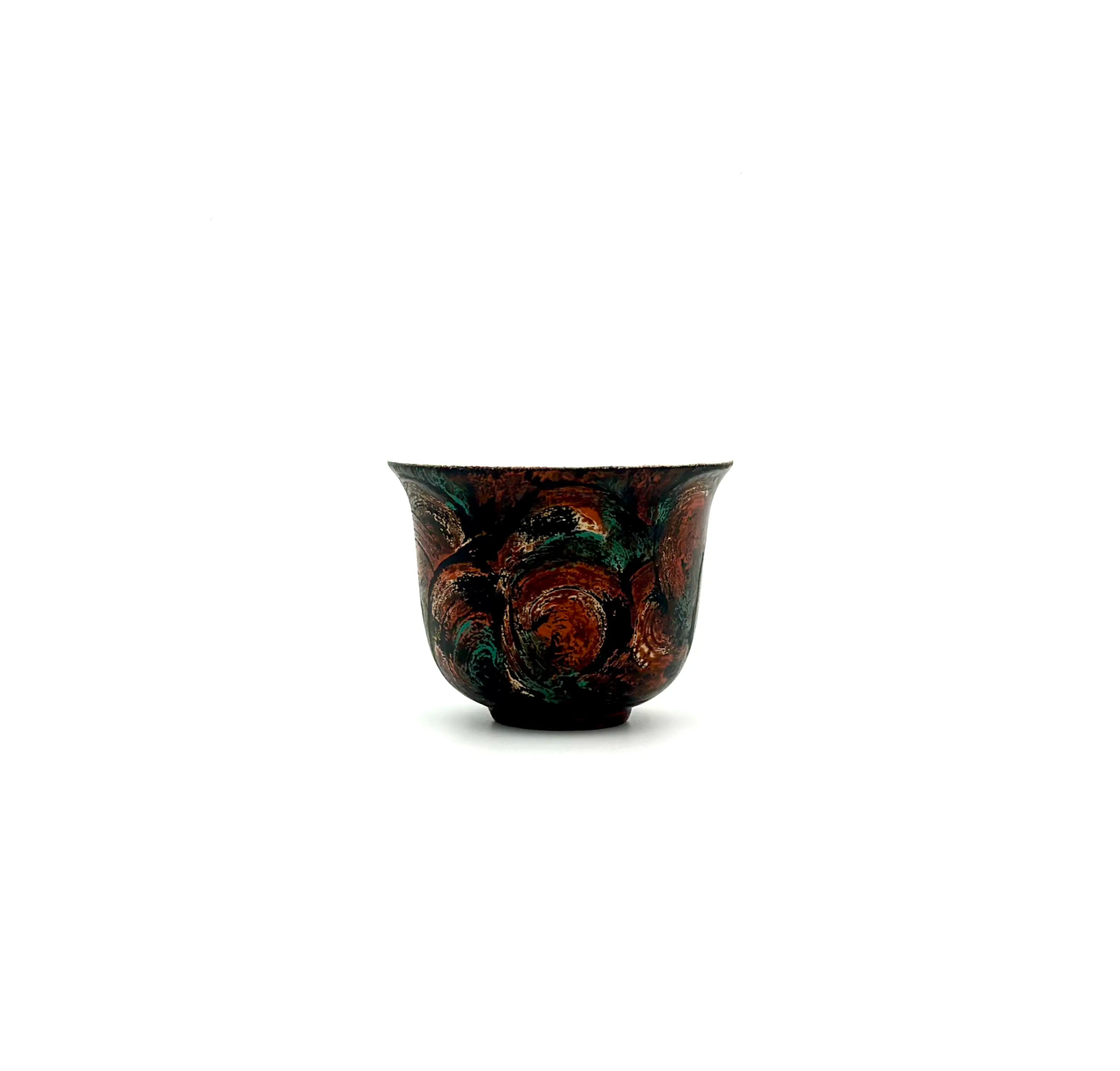 Front view of the Glazara Vintage Flora 70ml master gongfu teacup, showcasing a contemporary porcelain aesthetic that connects traditional Asian lacquer technique with western impressionists' brushstroke.