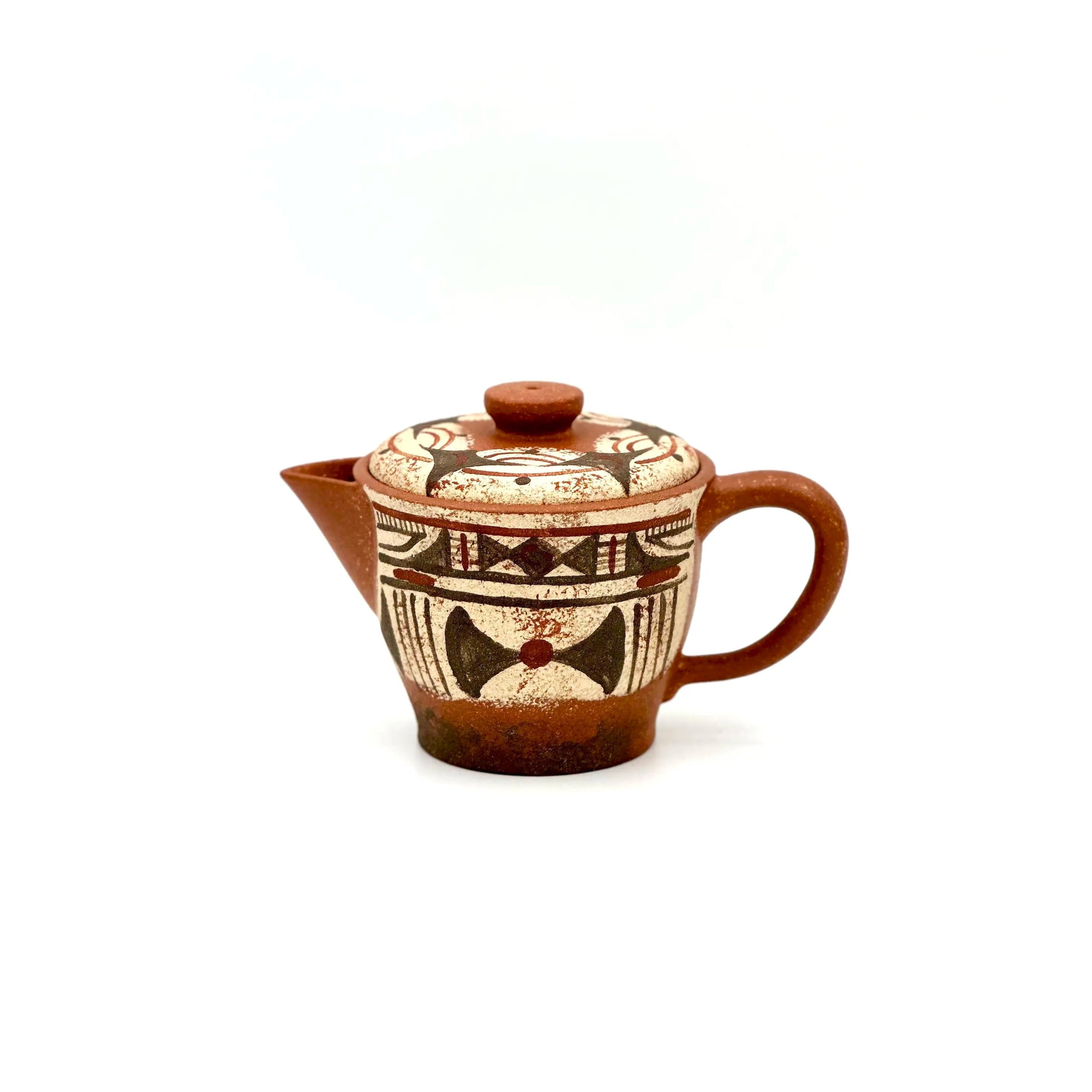The unpainted base of the Neolithic Echo Yixing teapot, showcasing the authentic artisan's carved signature stamp against the natural Zisha clay.